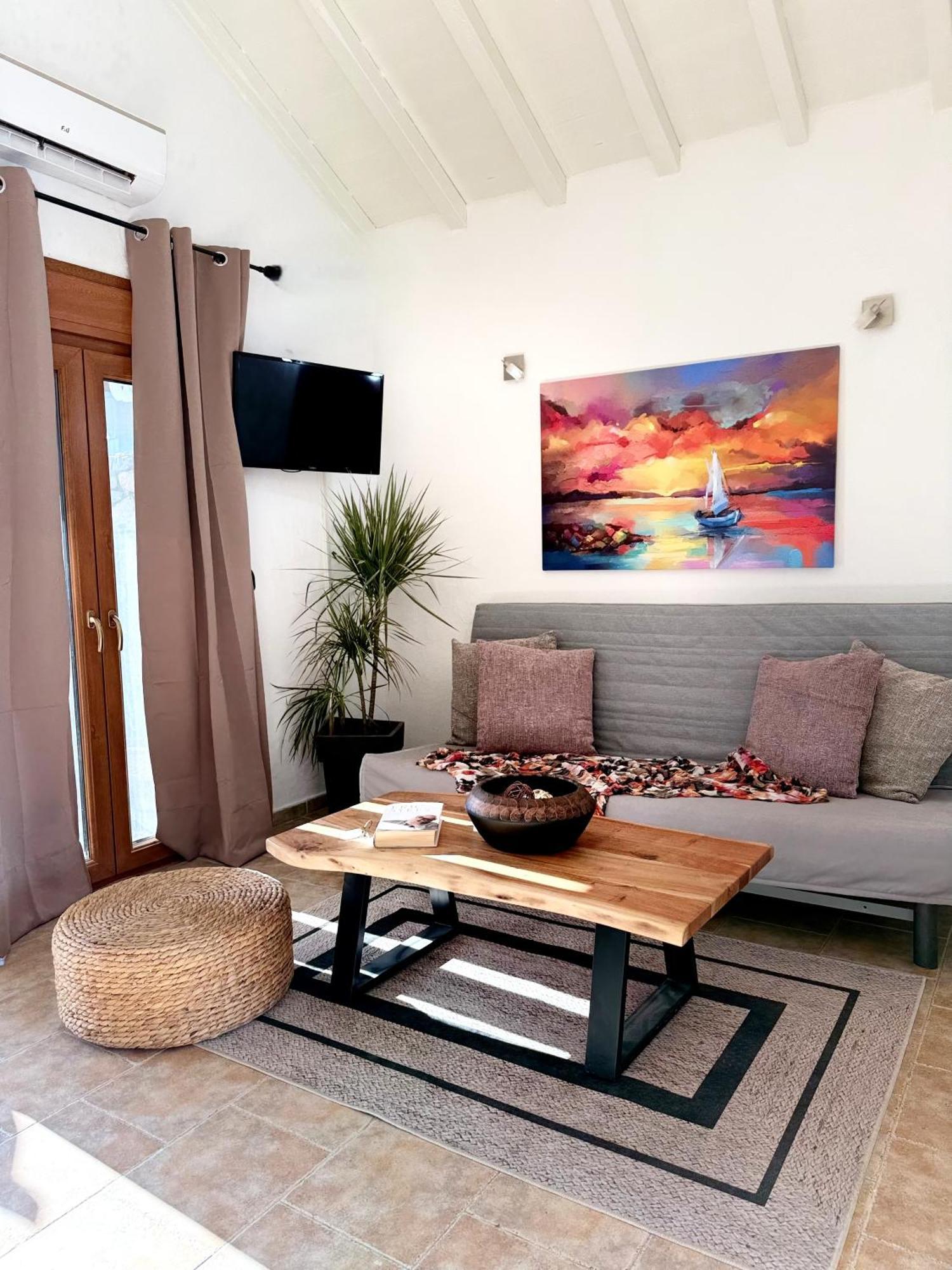 Del Sol Suites สเกียธอสทาวน์ ภายนอก รูปภาพ