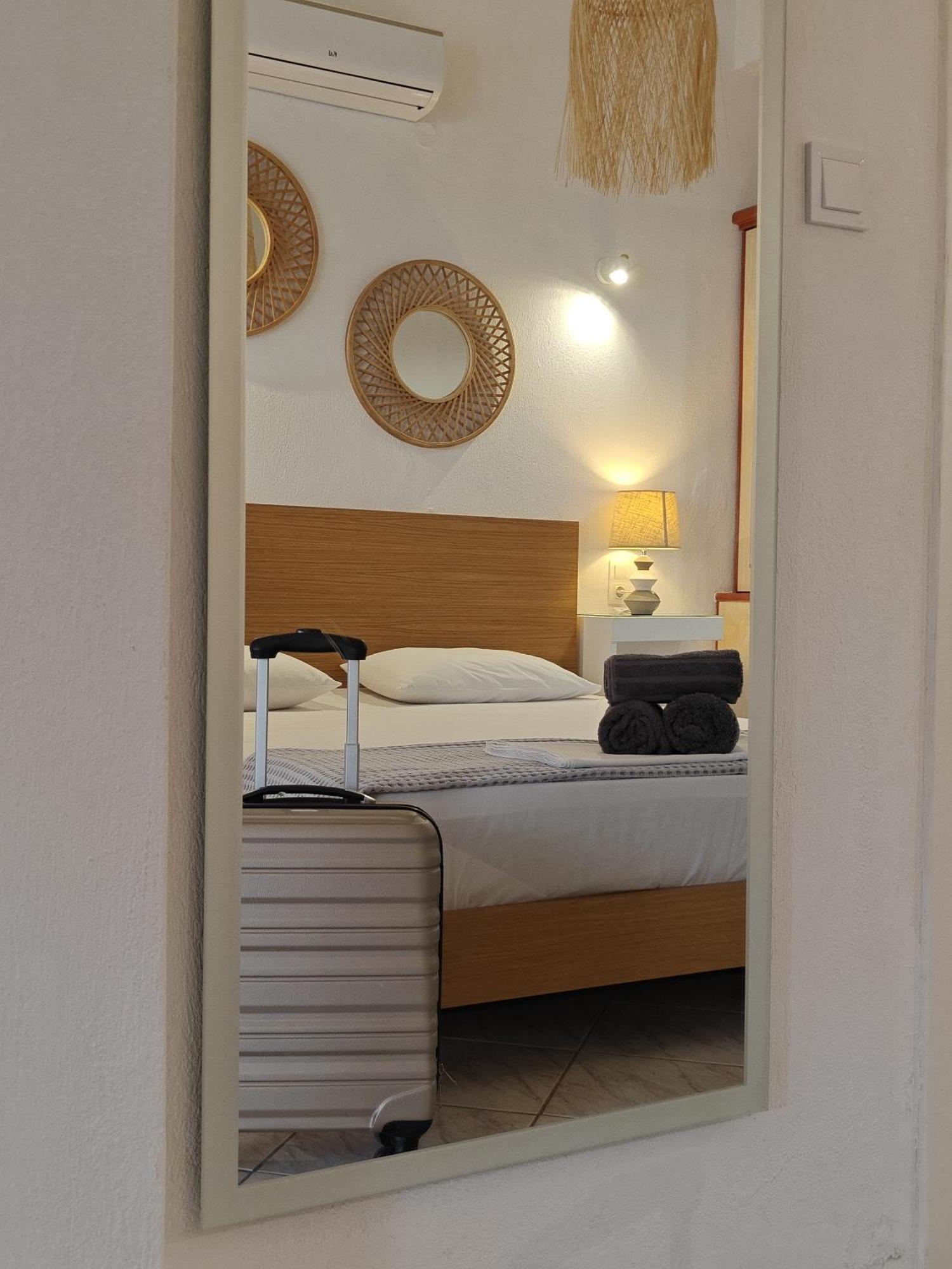 Del Sol Suites สเกียธอสทาวน์ ภายนอก รูปภาพ